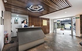 Casa Hotel Solare de la 70